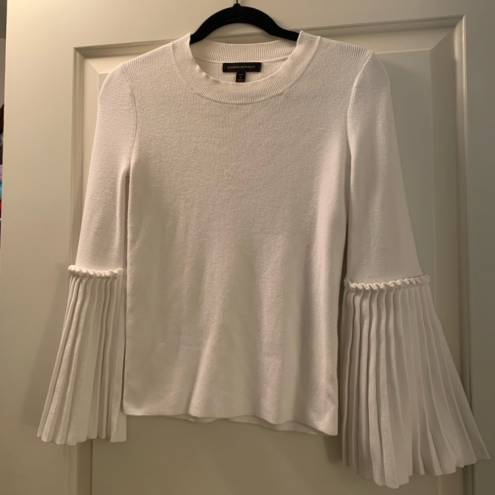 Banana Republic bell sleeve sweater